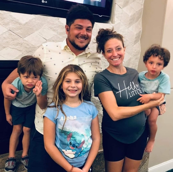 Meet your Posher, Tara - Picture 11 of 15